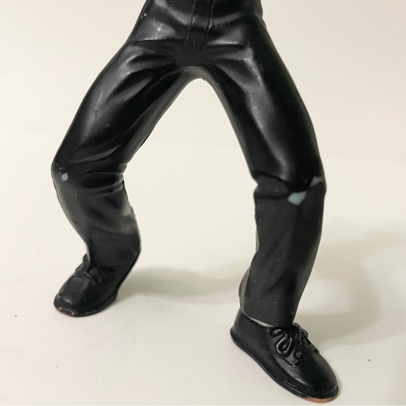 Vtg 1999 WCW Referee Wrestling Action Figure Toy Biz - Picture 9 of 9